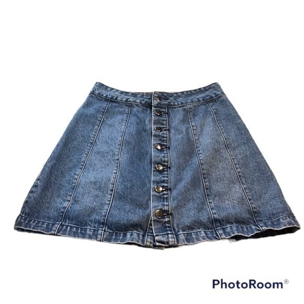 BDG Urban Outfitters button denim jean skirt